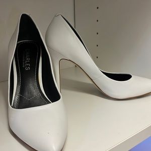 Charles by Charles David women shoes size 51/2 like new .